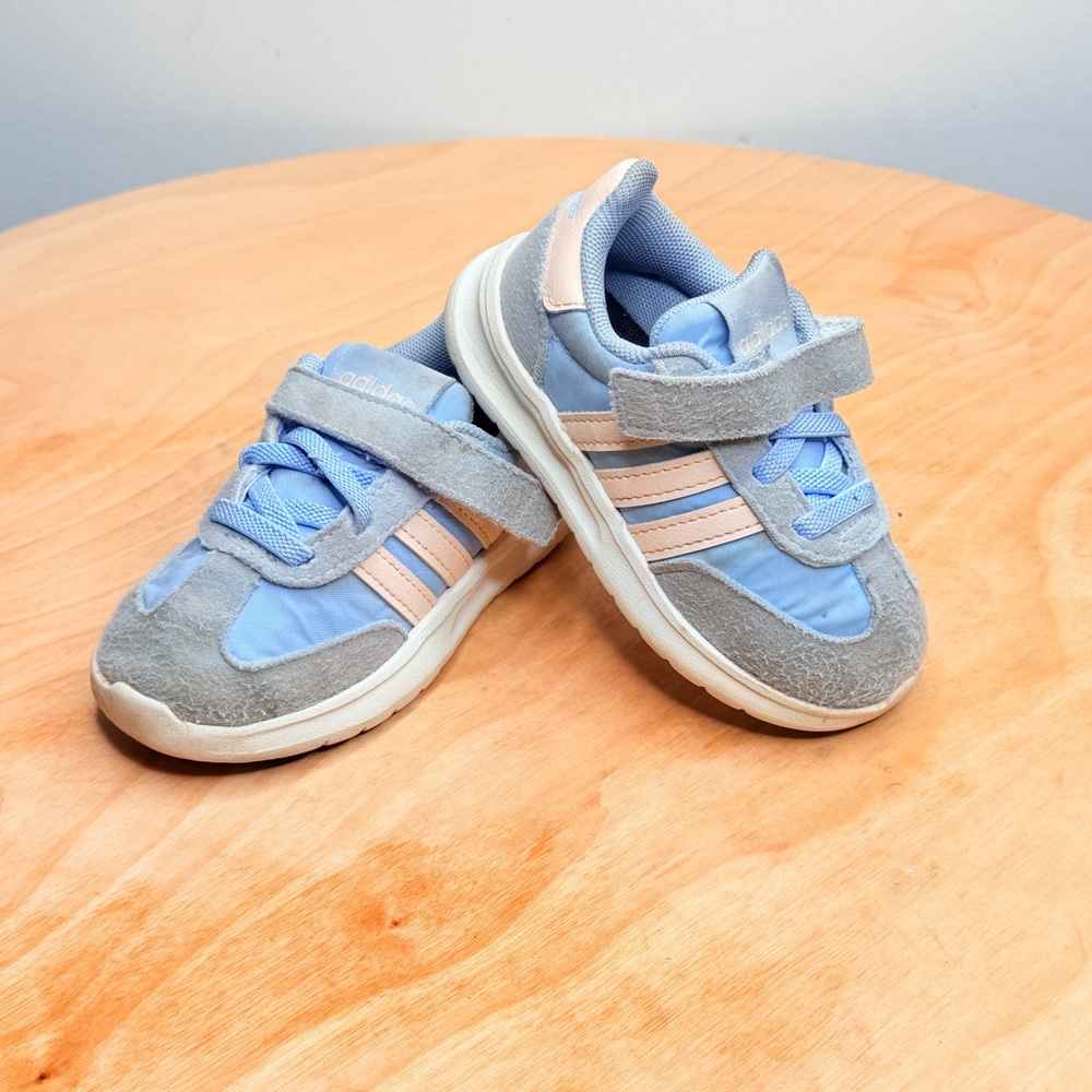 Adidas Kids Light Blue and Gray Run 70s 2.0 Toddler Shoes Sneakers Size 6C